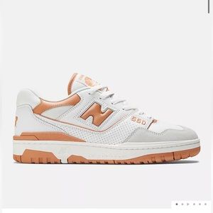New Balance 550 women’s 7.5 New in box! Sold out!